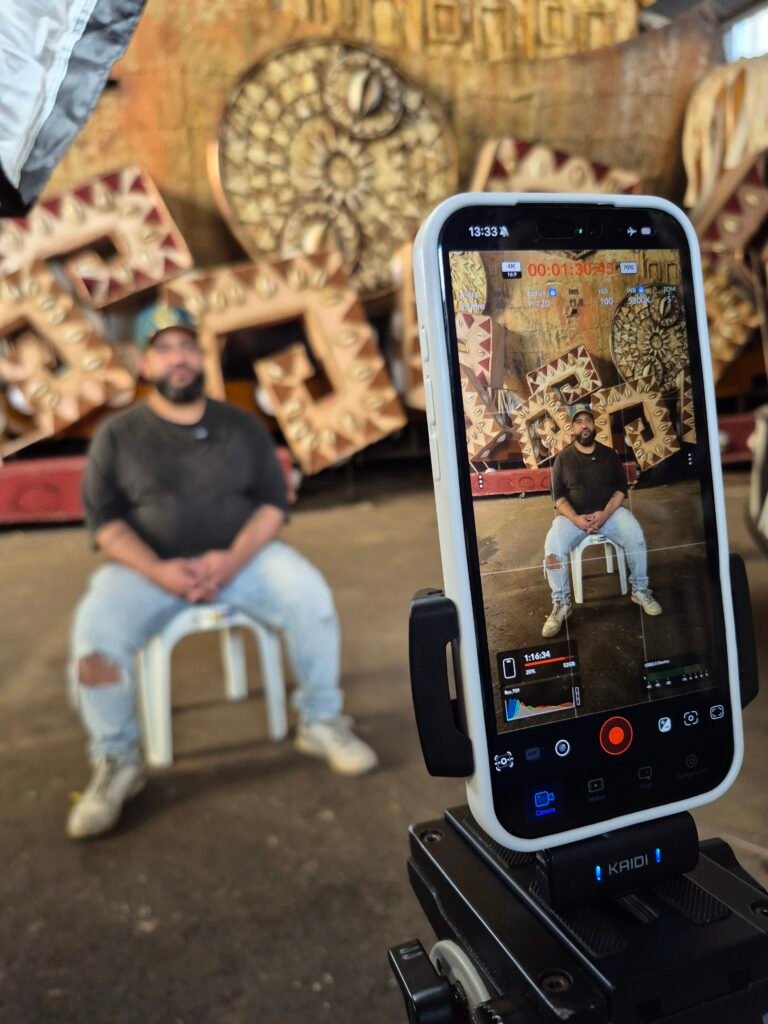 Divulgação da série documental Um Amor Chamado Carnaval, da Riotur, sobre os bastidores e os profissionais envolvidos na preparação dos desfiles da Sapucaí.